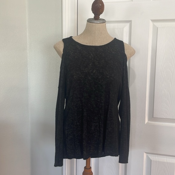 Velvet Graham & Spencer cold shoulder black sweater top Long sleeve womens XS - Picture 4 of 10